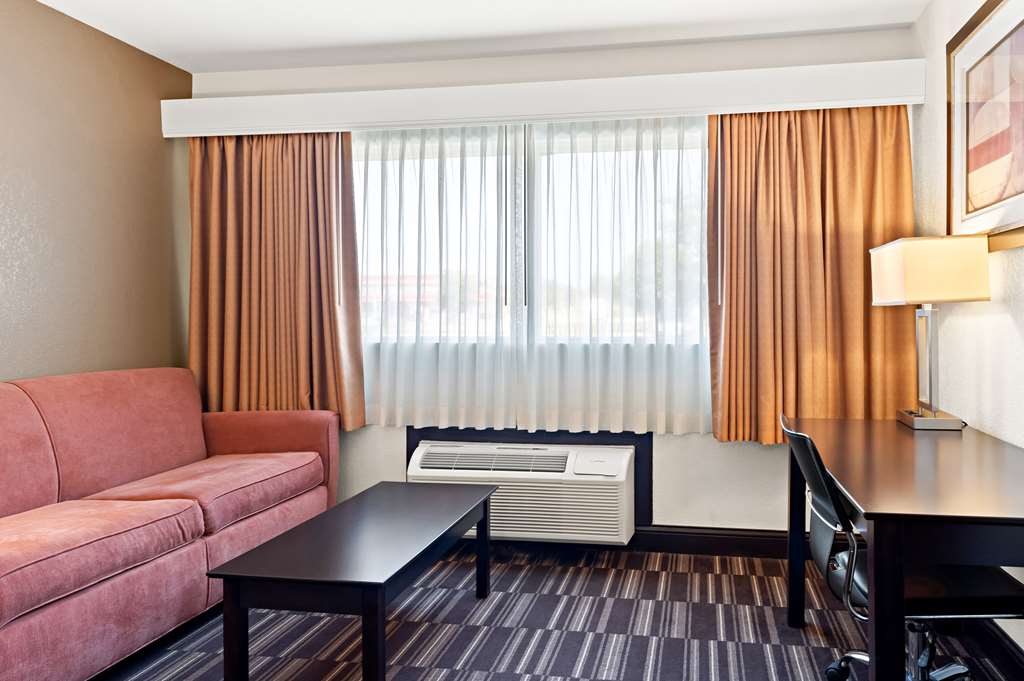 Best Western Monticello Gateway Inn - photo 12