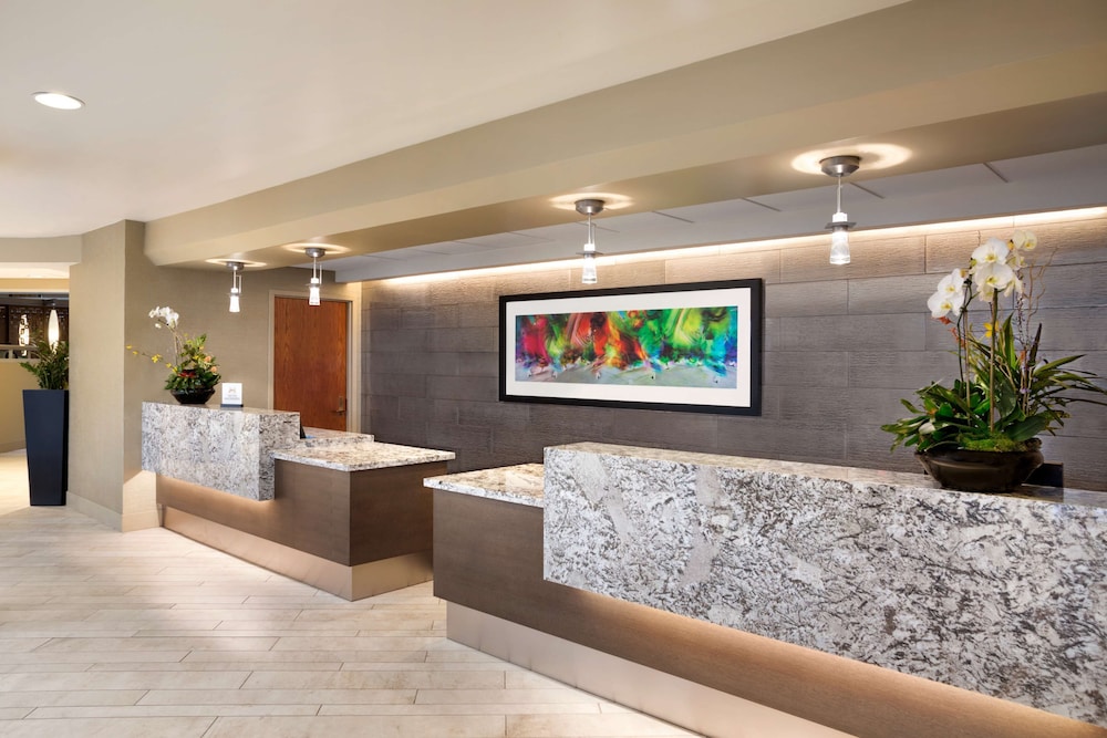 Embassy Suites by Hilton San Antonio Airport - photo 4