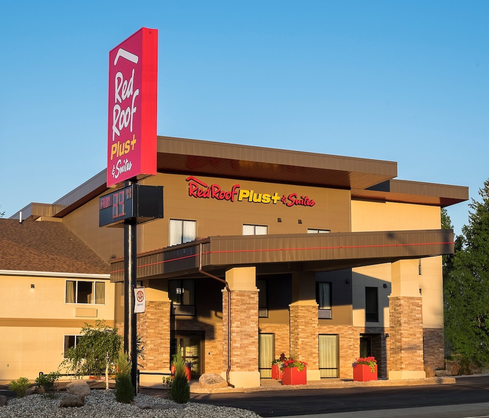 Red Roof Inn PLUS & Suites Malone - featured photo