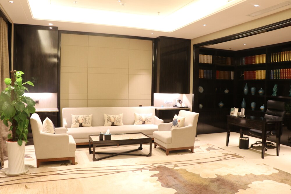 Yantai Dexin International Hotel — 4-Star Luxury Hotel in Yantai, People's Republic of China