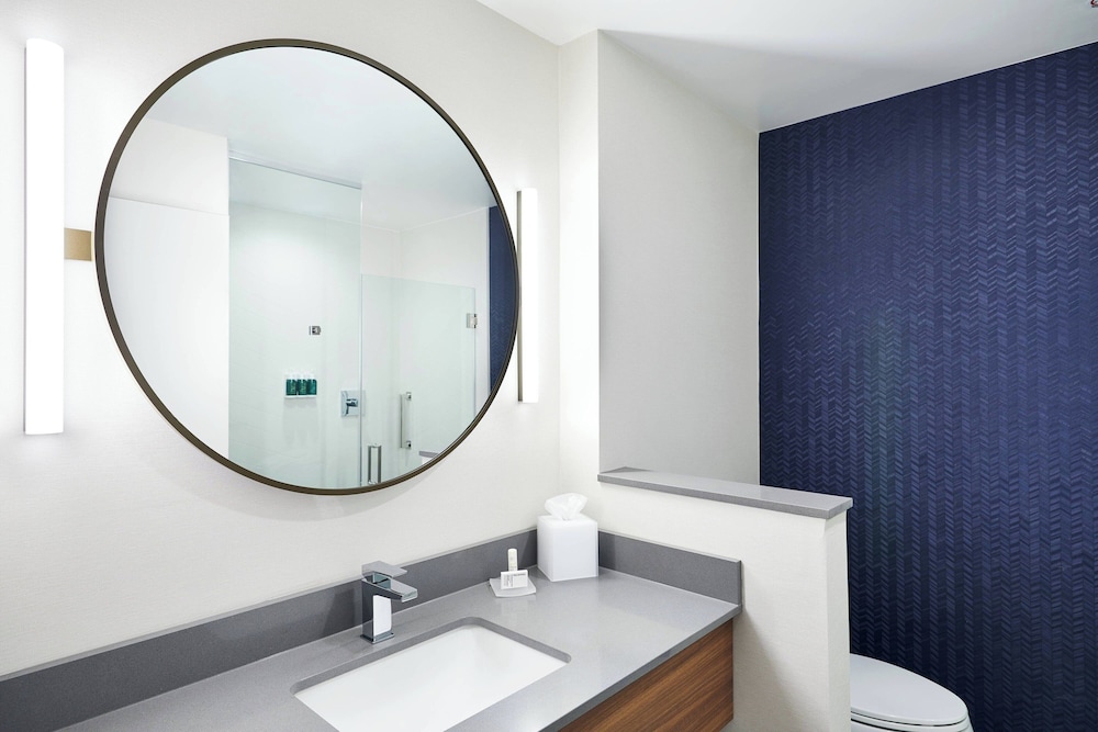 Fairfield Inn & Suites by Marriott Sheboygan - photo 10