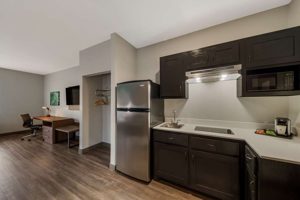 Best Western Bowie Inn & Suites - photo 17