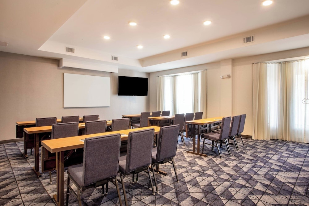 Courtyard by Marriott Orlando Altamonte Springs Maitland - photo 32