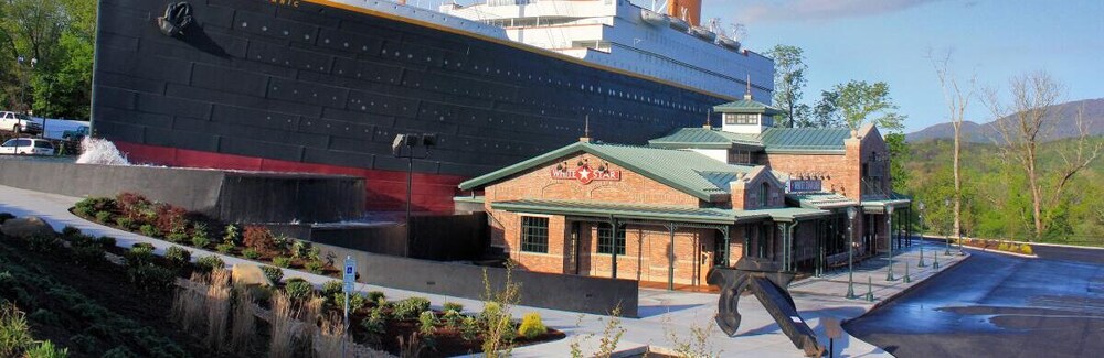 Bear Crossing 101 — 4-Star Luxury Hotel in Pigeon Forge, United States