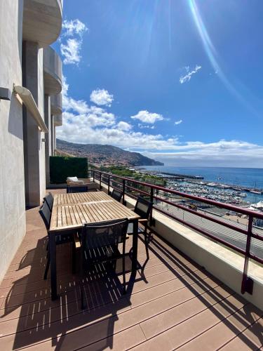 Rooftop Marina ll by Madeira Best Apartments — 4-Star Luxury Hotel in Funchal, Portugal