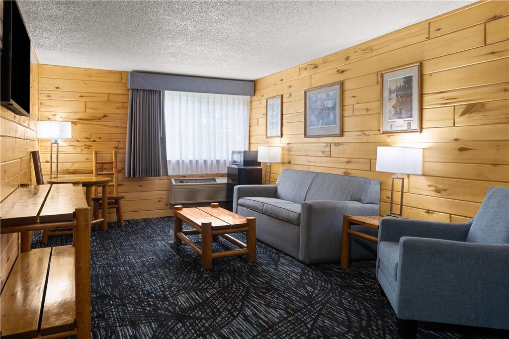 Baymont by Wyndham Duluth Spirit Mountain - photo 25