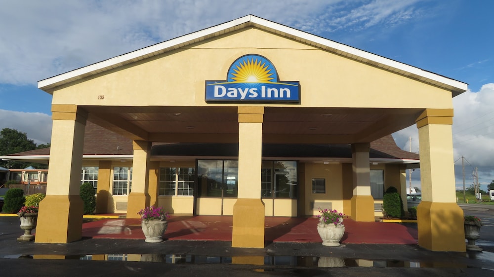 Days Inn by Wyndham Blytheville - photo 71