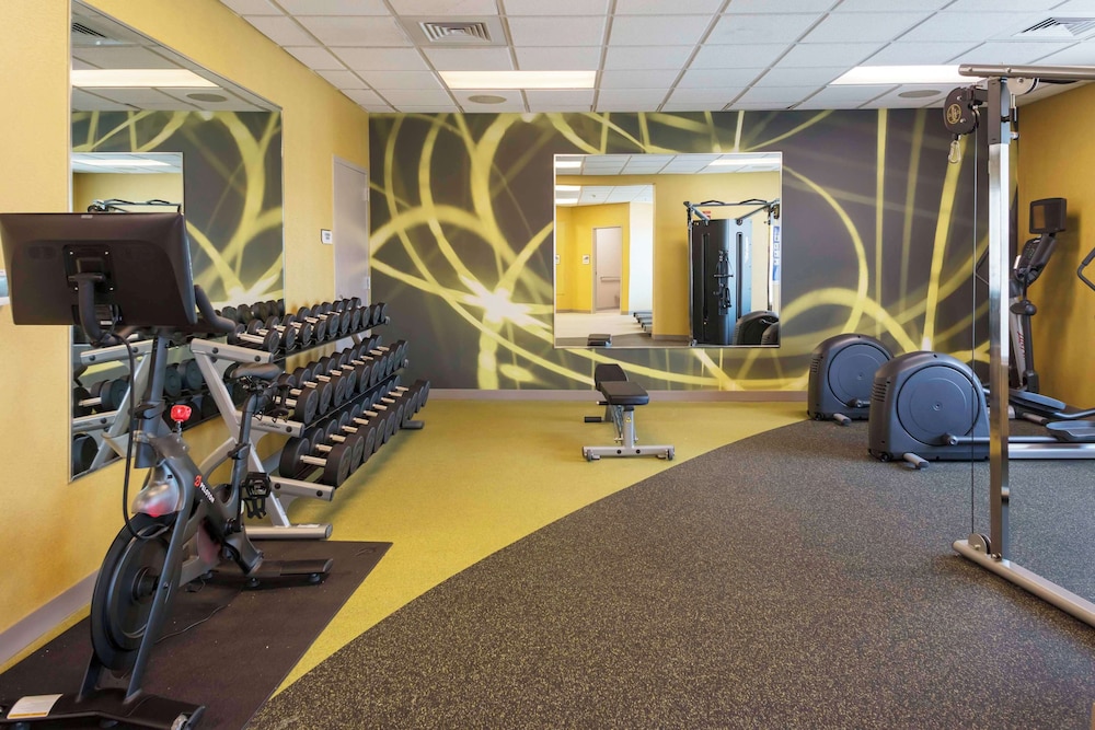 Hilton Garden Inn Roanoke Rapids - photo 18