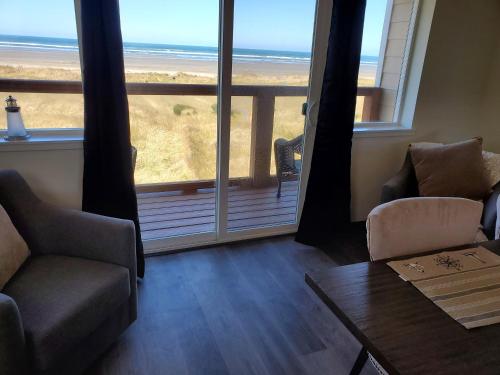 Moonstone Beach Motel - photo 56