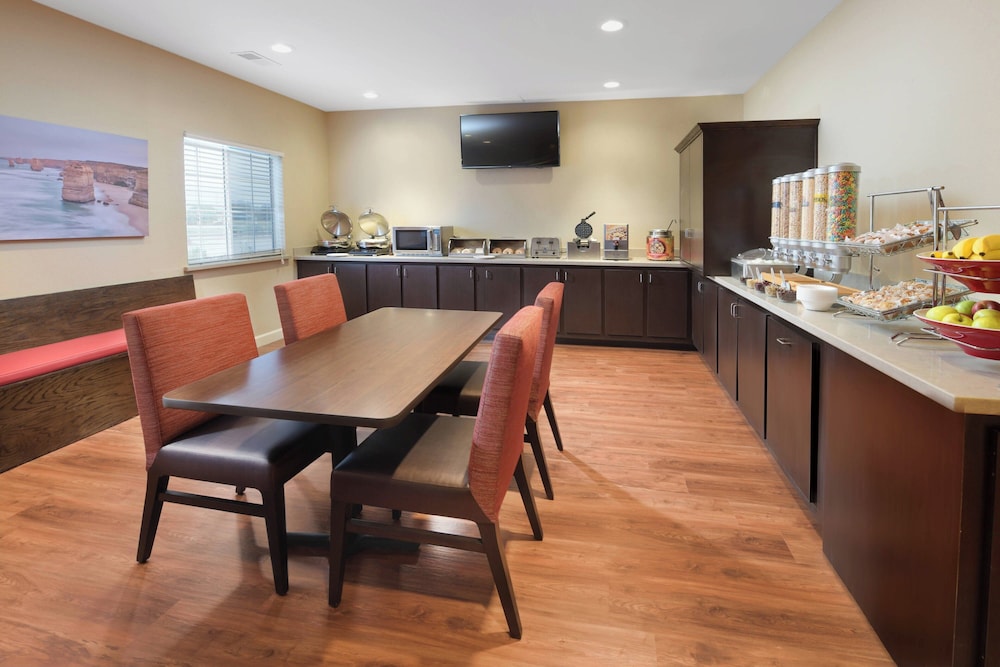 TownePlace Suites by Marriott Lake Jackson Clute - photo 20