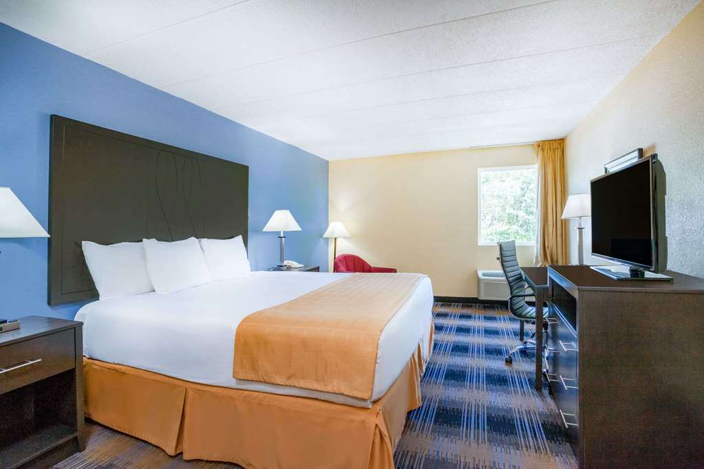 Days Inn by Wyndham Wilkes Barre - photo 9