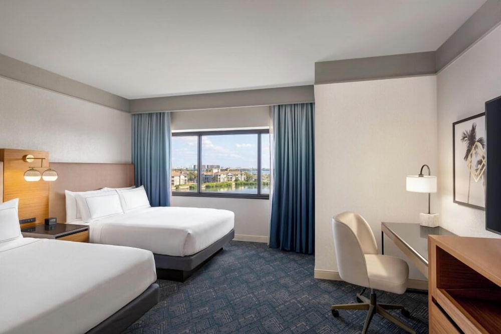 DoubleTree by Hilton Tampa Rocky Point Waterfront - photo 28