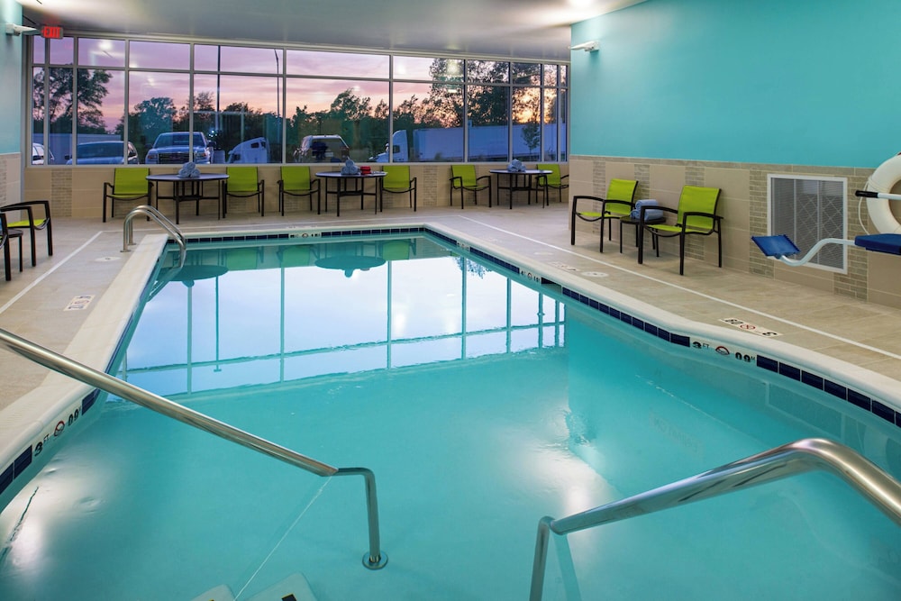 Springhill Suites Kansas City Northeast - photo 16
