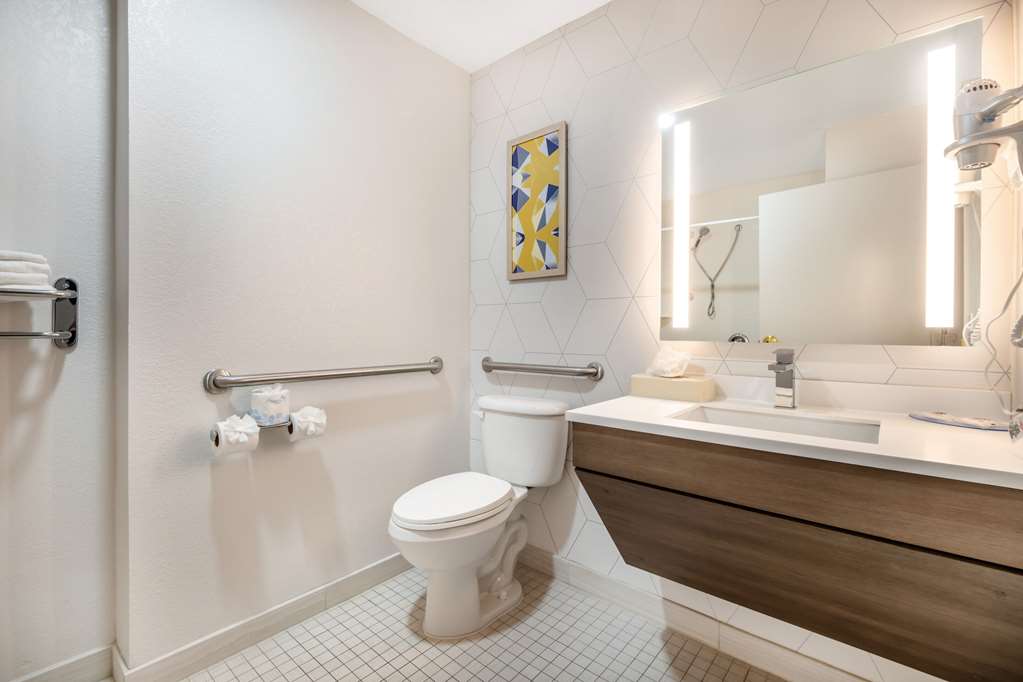 Comfort Suites Louisville Airport - photo 8