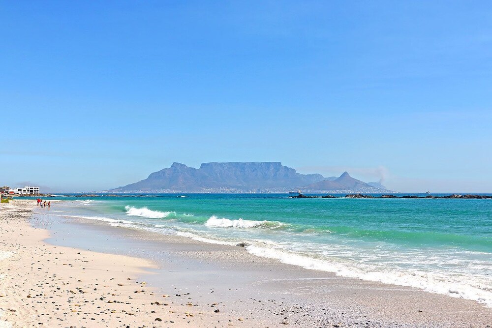 Eden on the Bay 230 — 4-Star Luxury Hotel in Cape Town, South Africa