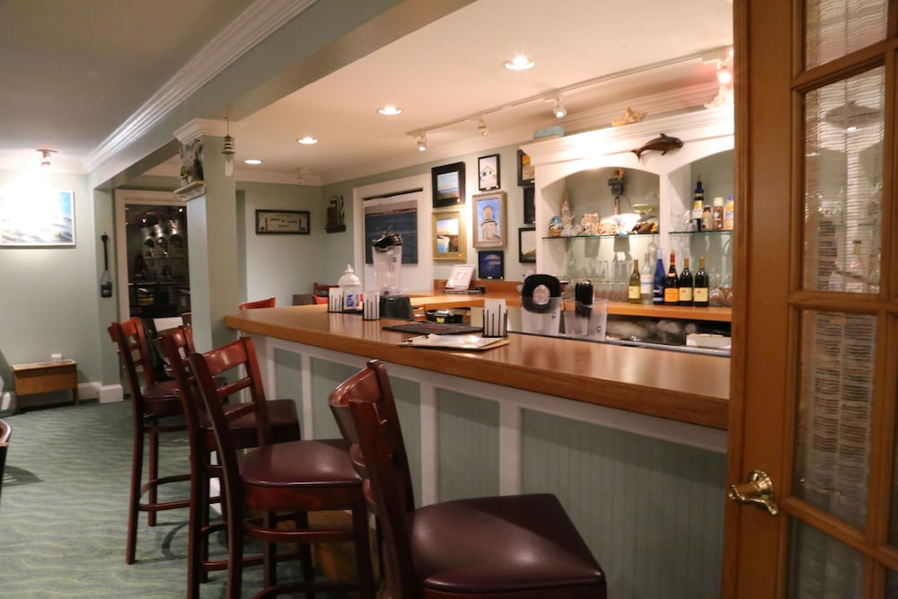 Surfside Hotel and Suites - photo 20