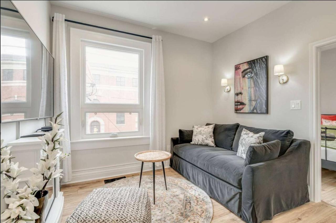 Casa Queen Hotel - last minute hotel in Toronto