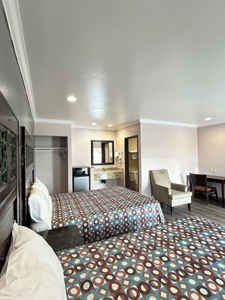 Hyland Motel - photo 9