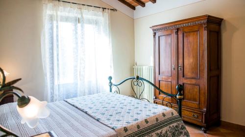 Vinciluna 4 Emma Villas — 4-Star Luxury Hotel in Cortona, Italy