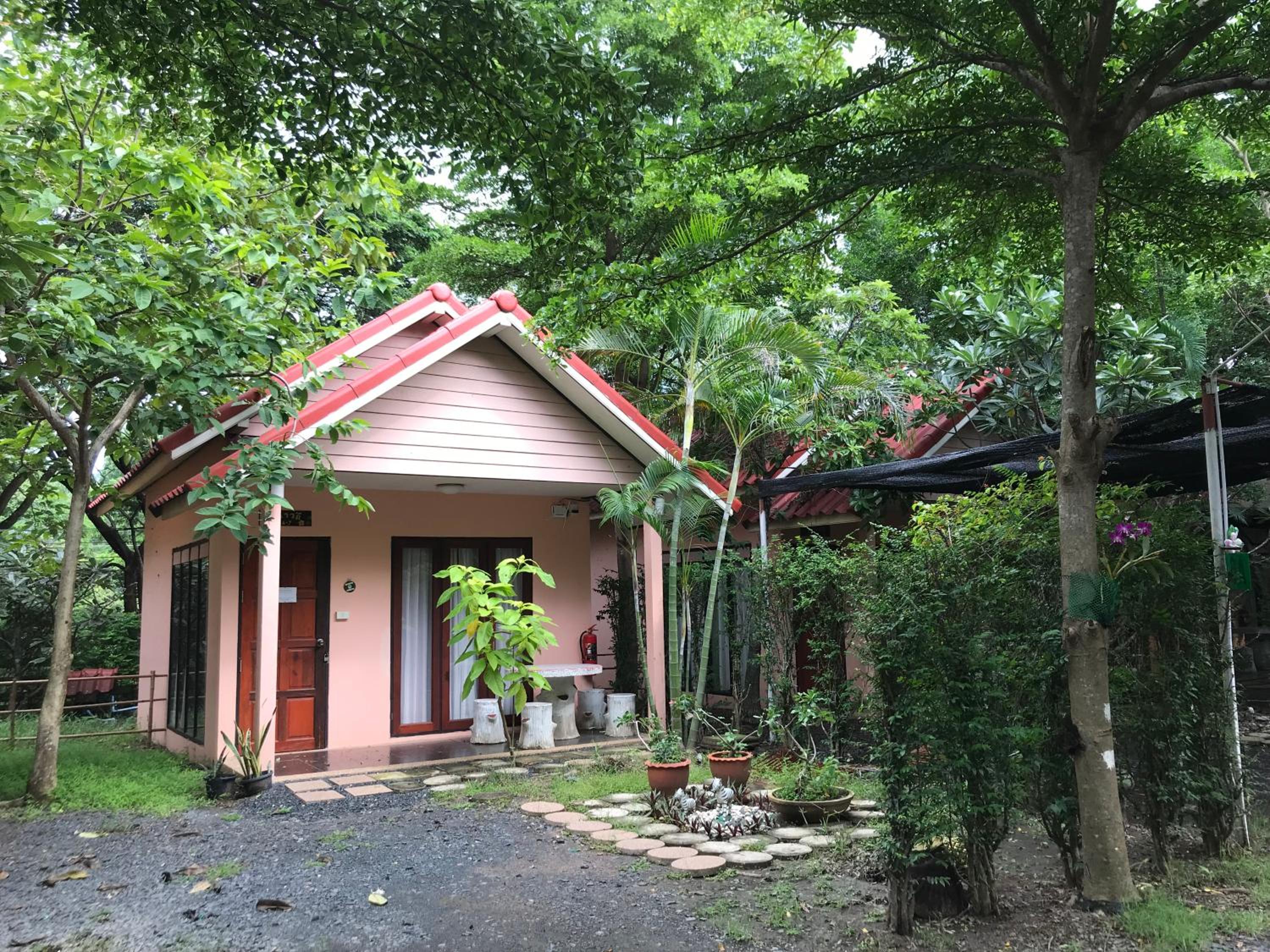 Green Leaf Resort - last minute hotel in Surin
