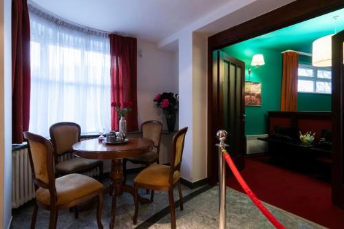 Private Hostel Casino Royal — 4-Star Luxury Hotel in Prague, Czech Republic