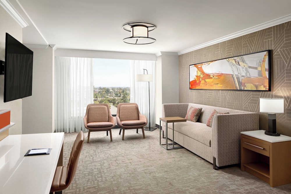 Delta Hotels by Marriott Anaheim Garden Grove - photo 6