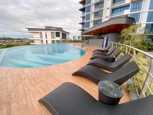Hanns&FreeWiFi&Washer&Parking &Pool&Sauna&Sunshine Comfort Homstay2 — 4-Star Luxury Hotel in Sibu, Malaysia