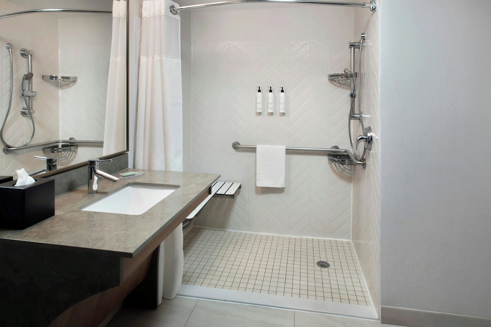 Fairfield Inn & Suites by Marriott Woodbridge - photo 15