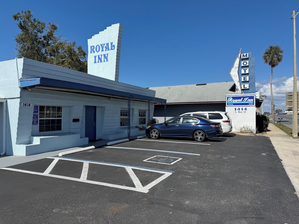Royal Inn - carbon neutral hotel in Eustis