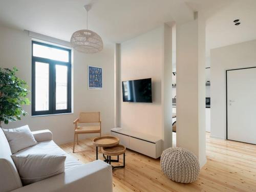 Hoppersgr Amazing Apt in the Heart of Athens 1 — 4-Star Luxury Hotel in Athens, Greece