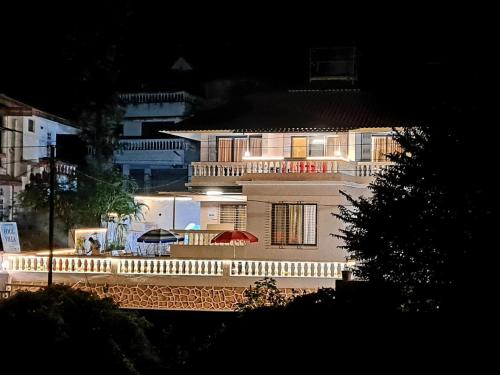 Fogg Villa Valley View Swimming pool AC — 4-Star Luxury Hotel in Mahabaleshwar, India