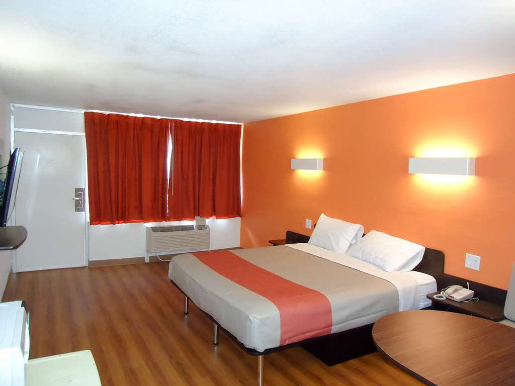 Motel 6 Connellys Springs NC - photo 11