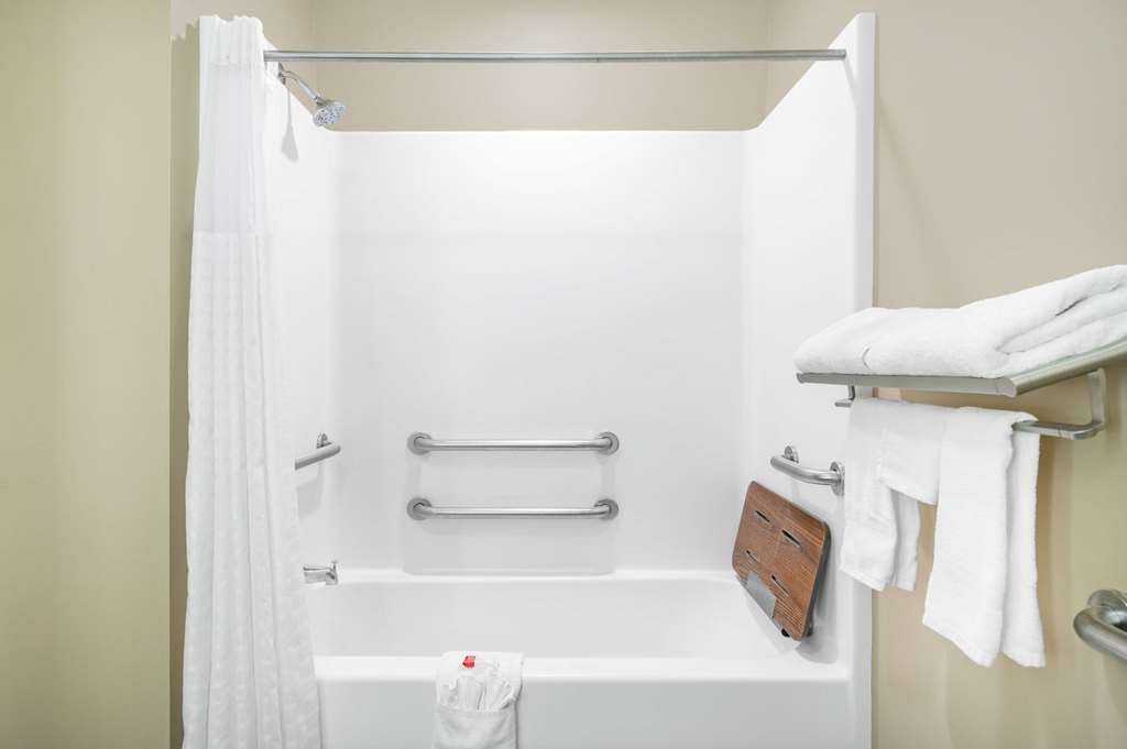 Super 8 by Wyndham Joliet - photo 15