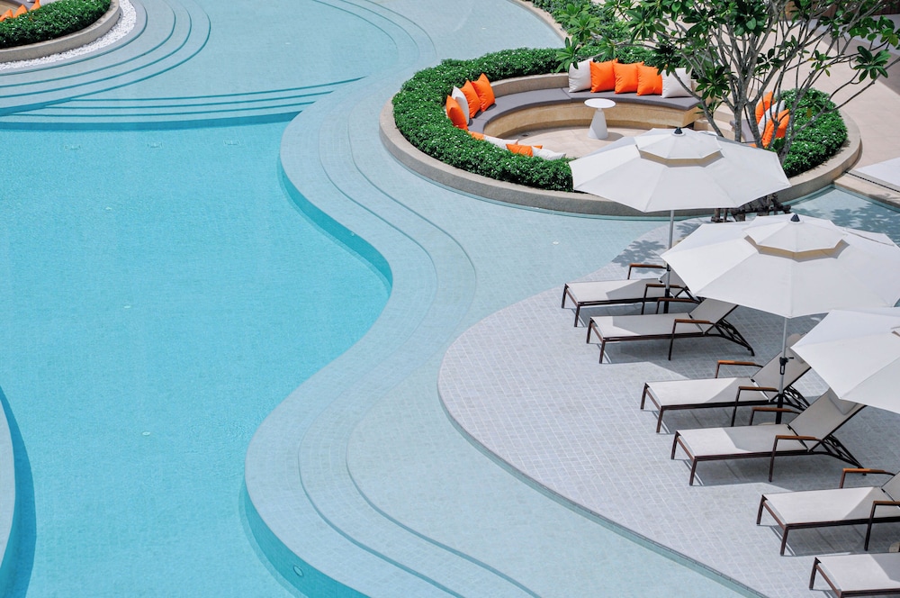 Laya Resort Phuket — 4-Star Luxury Hotel in Phuket, Thailand