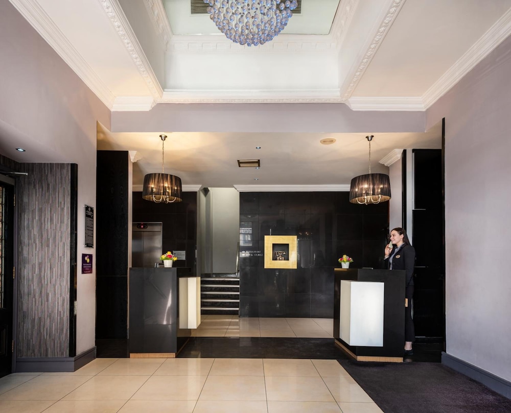 Treacy S Hotel — Enniscorthy