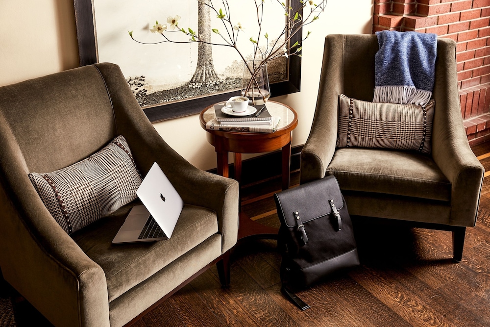 The Stanford Park Hotel - photo 3