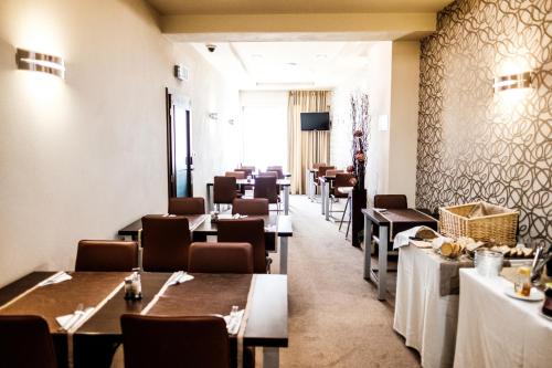 Hotel Deluxe with free Wellness and Fitness Centrum — Nitra — photo 2