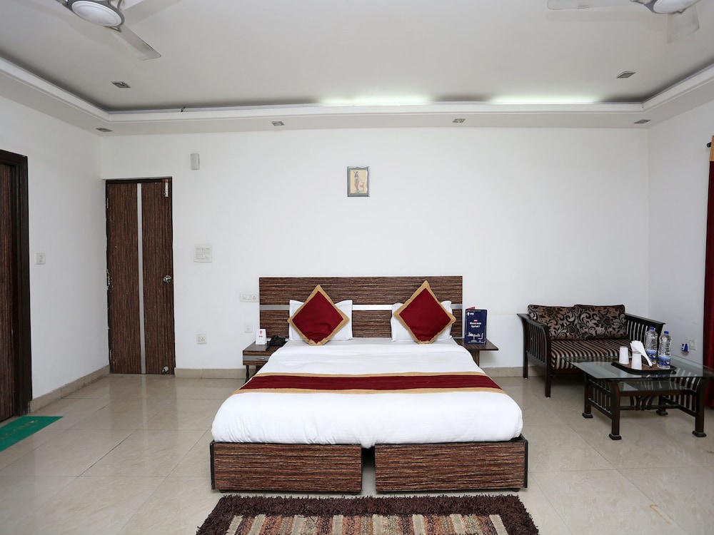 Lotus Park Hotel - last minute hotel in Gurgaon