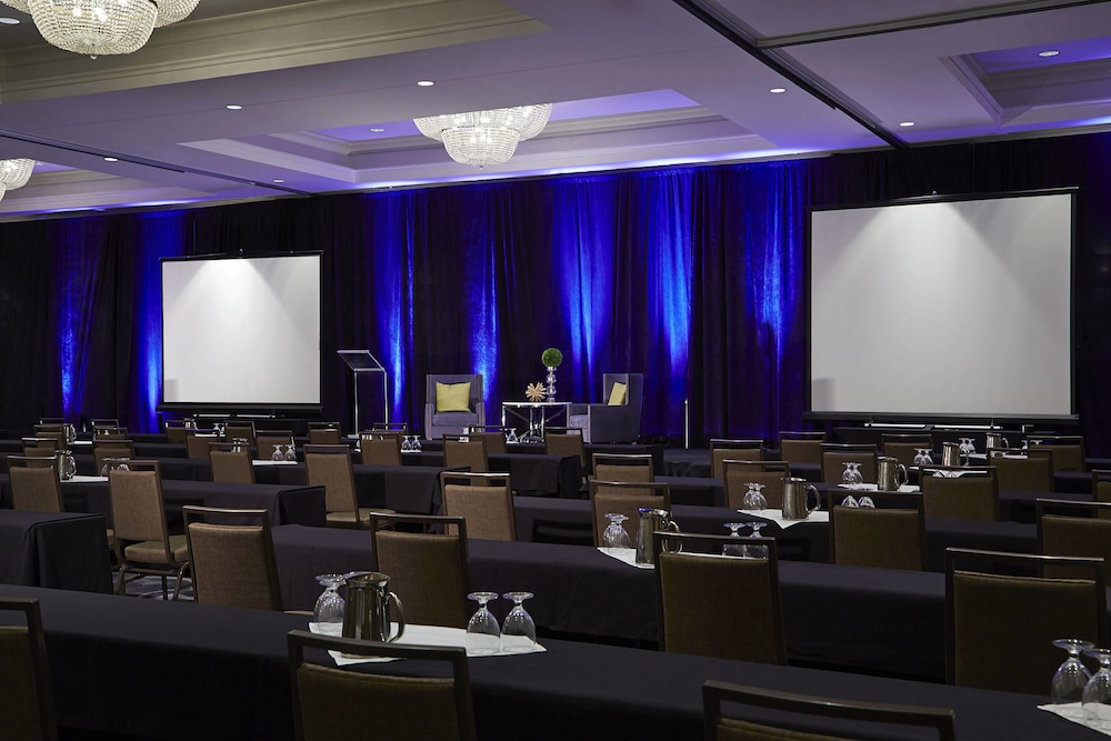 Marriott Milwaukee West - photo 46