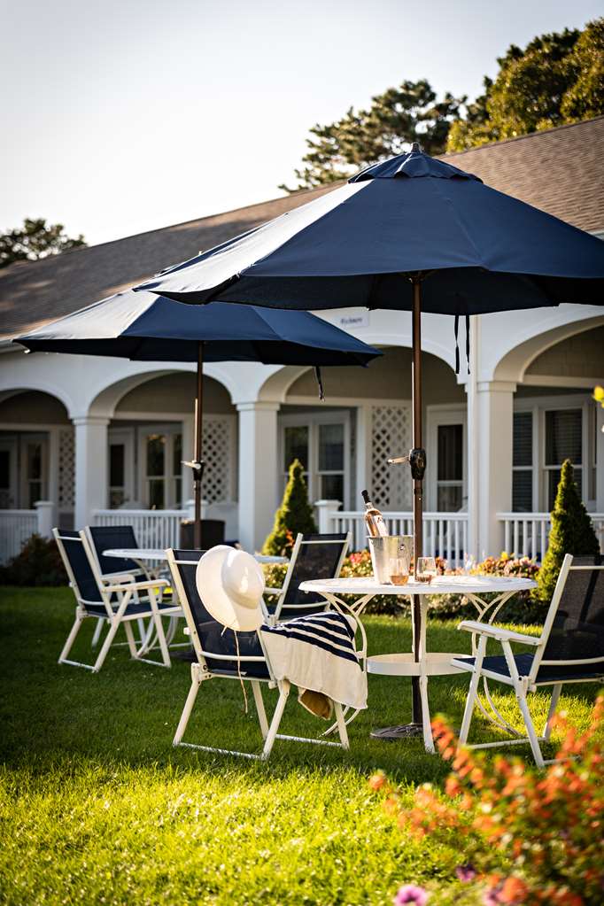 Commodore Inn - photo 23