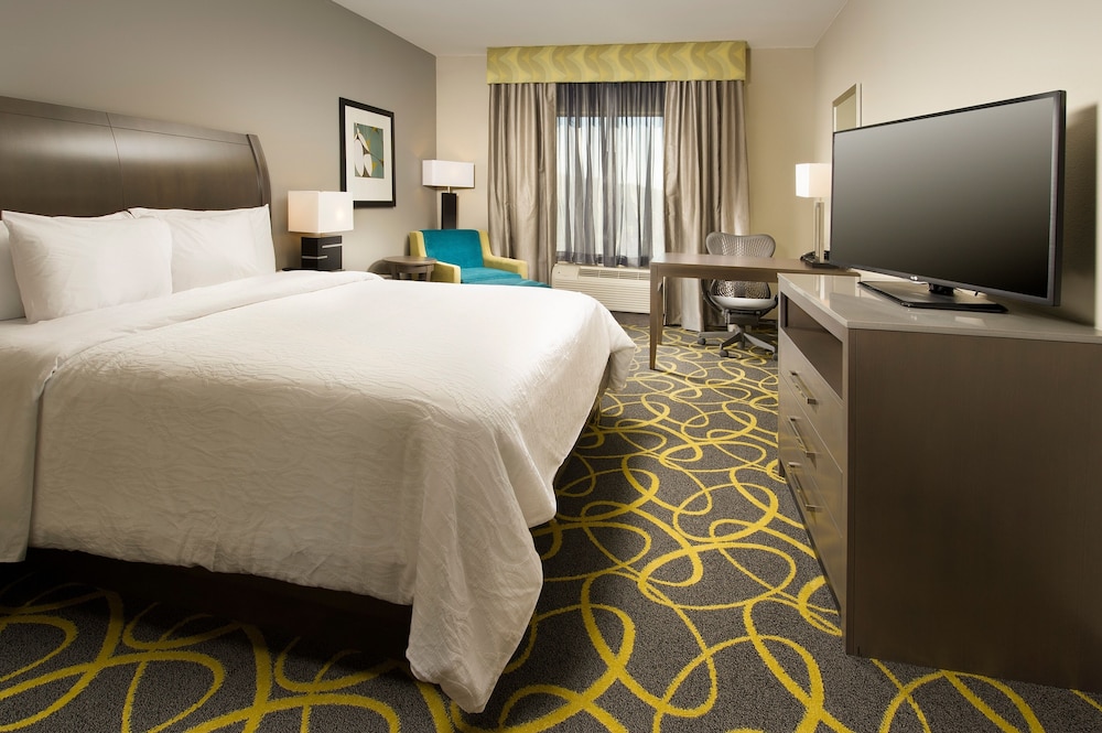 Hilton Garden Inn College Station - photo 6