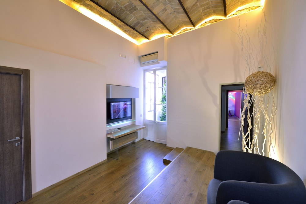 Vatican City Rooms — 4-Star Luxury Hotel in Rome, Italy
