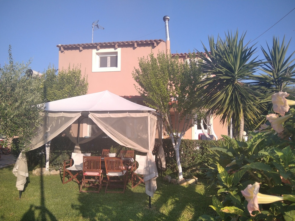 Villa Lou Corfu Kalivioti Beach — 4-Star Luxury Hotel in Corfu, Greece