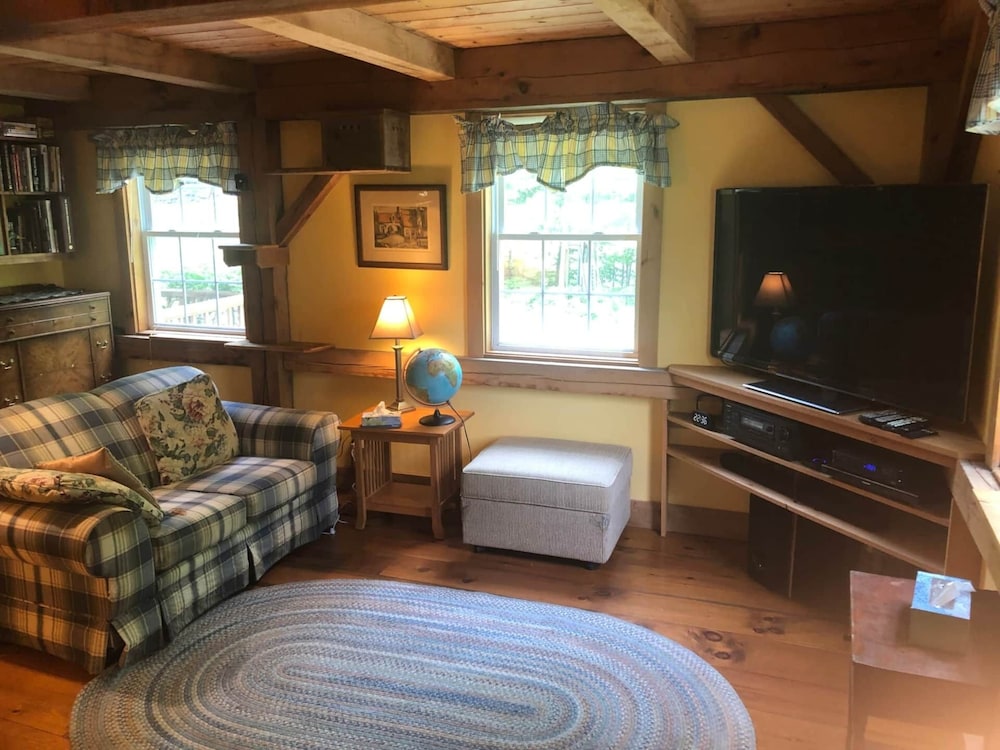 Yellow Barn Estate - photo 23