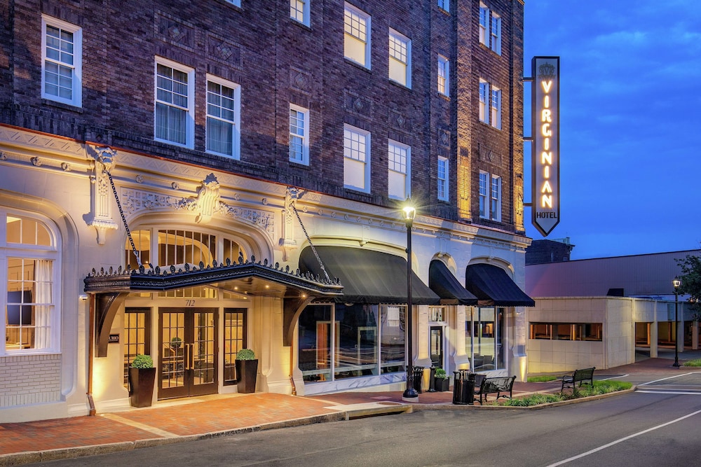 The Virginian Lynchburg Curio Collection - carbon neutral hotel in Lynchburg