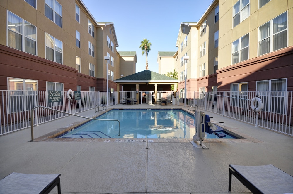 Homewood Suites by Hilton Phoenix Biltmore - photo 40