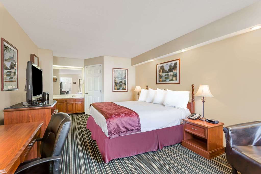 Super 8 by Wyndham Orangeburg North - photo 11