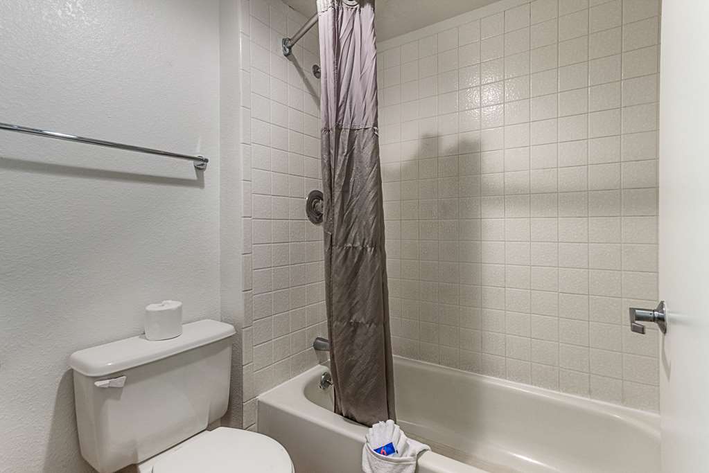 Motel 6 Fresno CA - photo 21