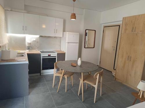 Cozy One Bedroom Studio in Ampelokipi — 4-Star Luxury Hotel in Athens, Greece