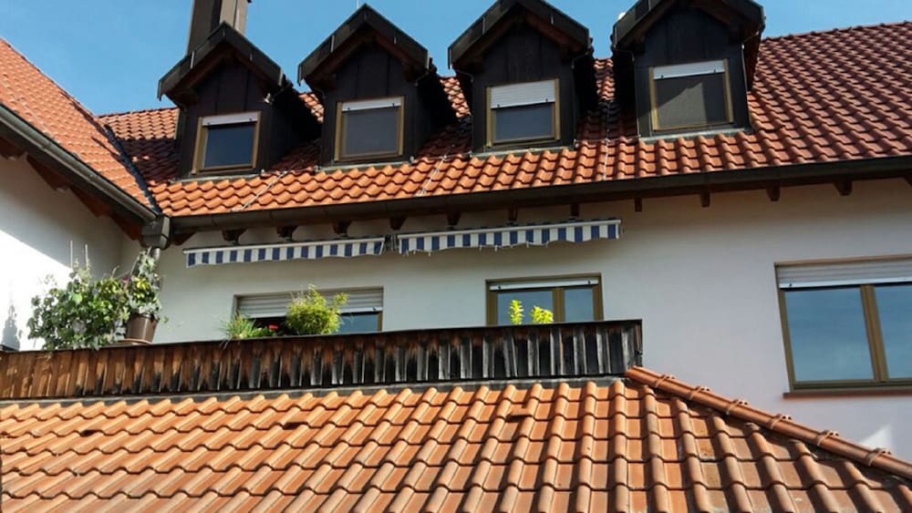 Ferienwohnung Auf Schäfers Spuren — 4-Star Luxury Hotel in Burgstadt, Germany